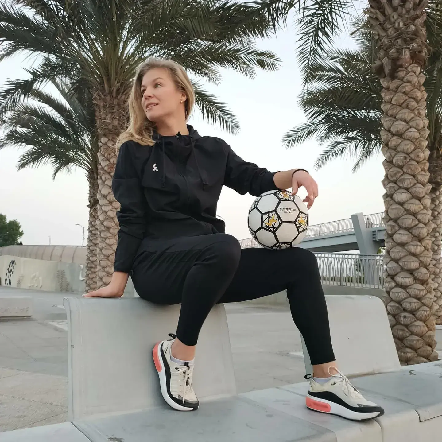 Aguska Mnich: a rainha do futebol freestyle