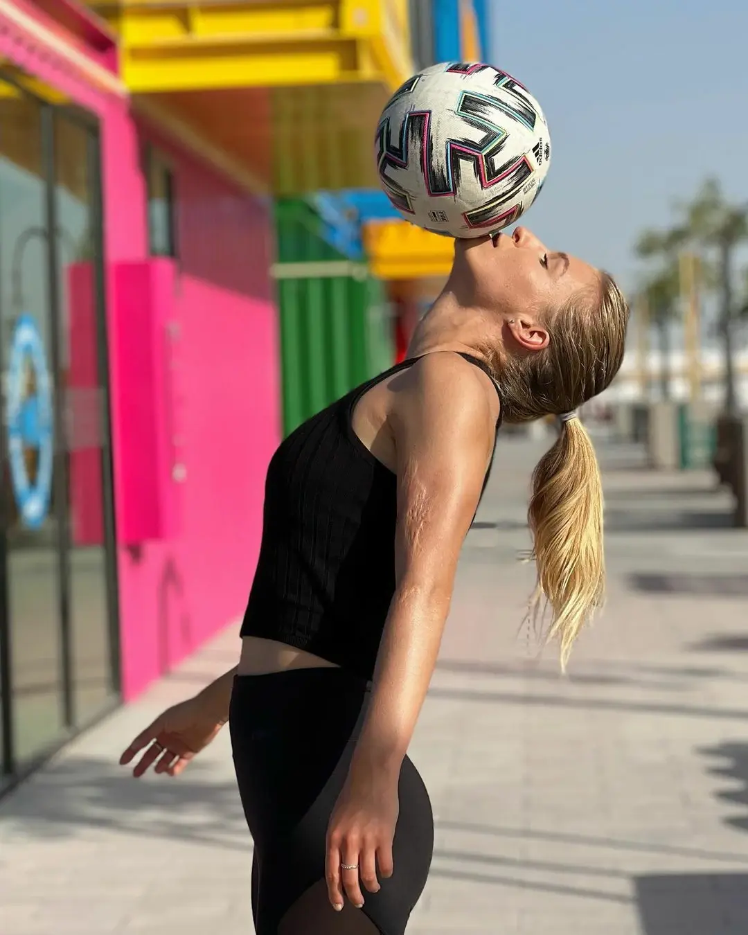 Aguska Mnich: a rainha do futebol freestyle